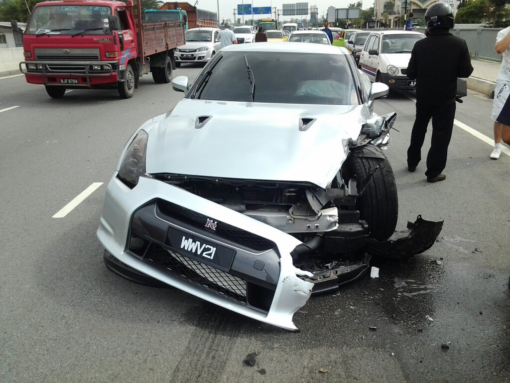 Nissan skyline r35 for sale in malaysia #6