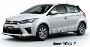 Toyota Yaris สีขาว Super White II