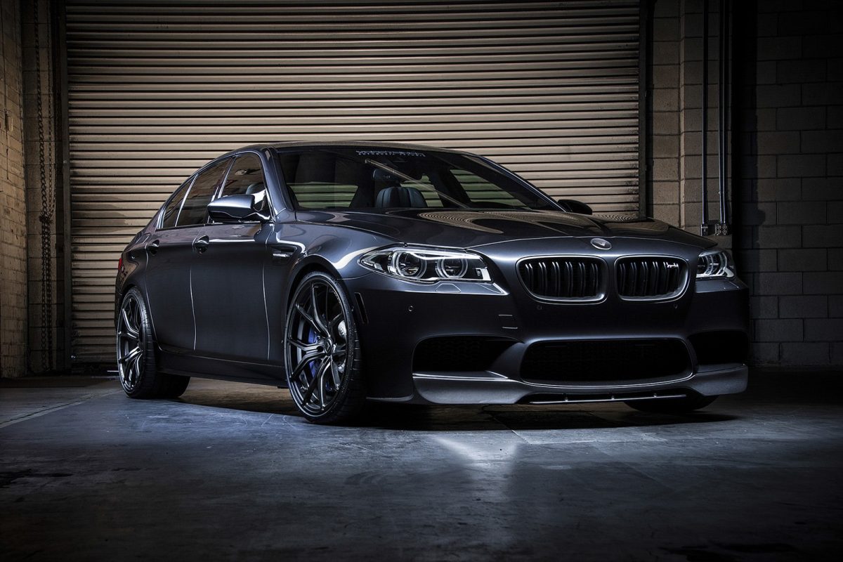 БМВ m5 f10. BMW m5 1080. Vorsteiner f10.