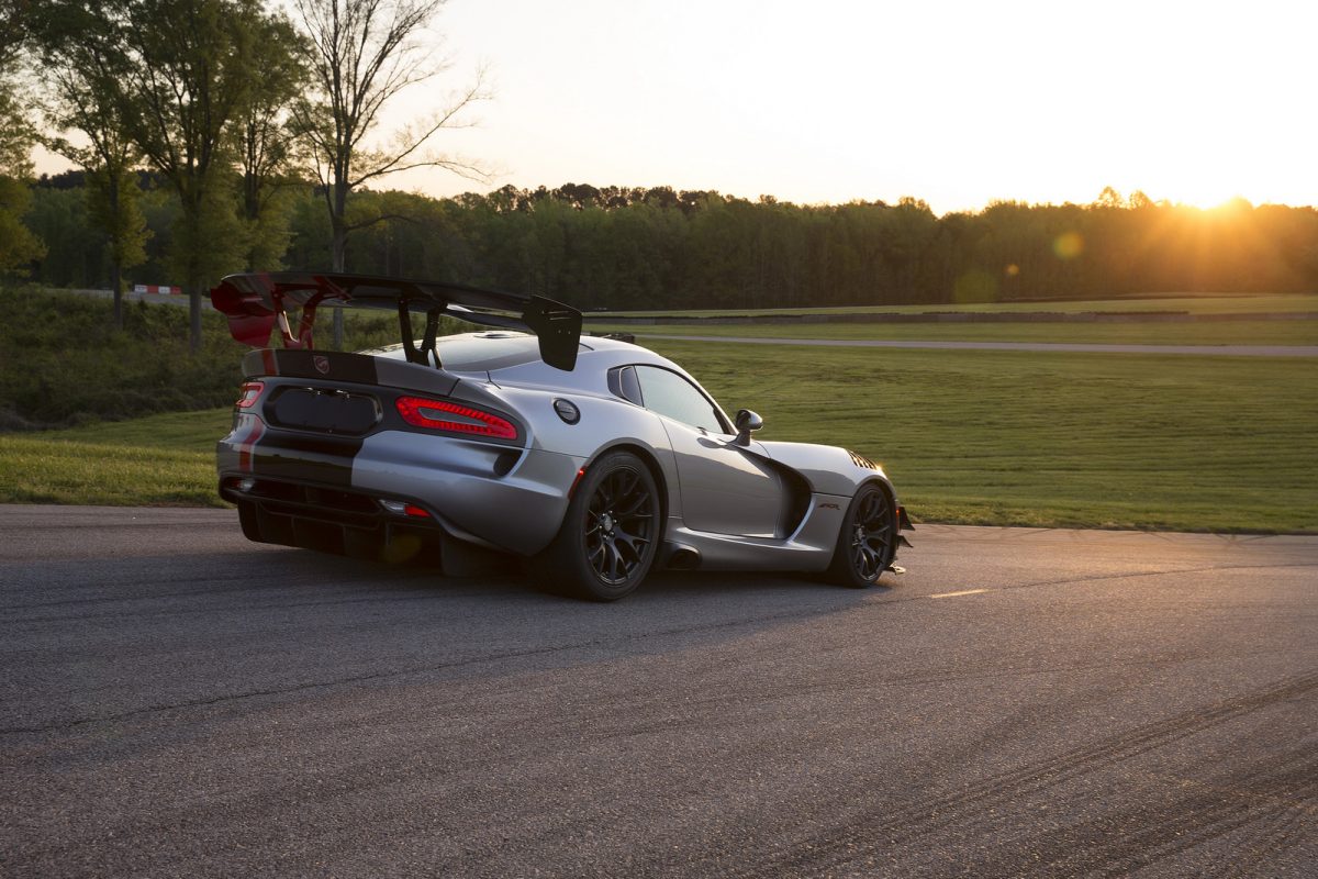 เปิดตัวรถสปอร์ต "2016 dodge viper acr" เร็วที่สุดของแบรนด์