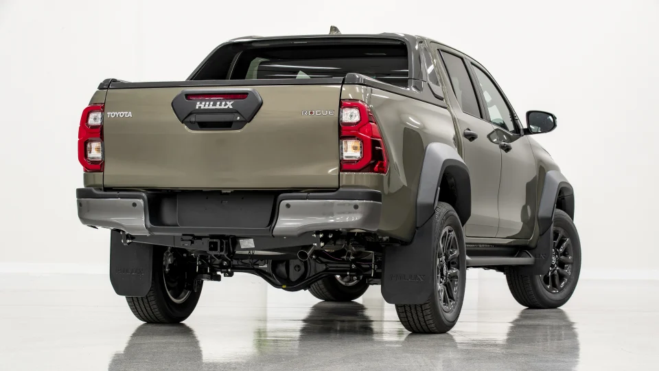 Toyota hilux deals hybrid 2020