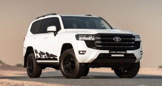 Toyota เปิดตัว Land Cruiser 10th Victory Edition ฉลองชัยชนะครั้งที่ 10 ติดต่อกันในการแข่งขัน Dakar Rally