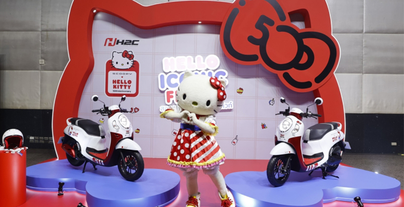 Honda Scoopy Hello Kitty