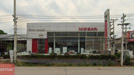 Nissan ชมพู ลำปาง