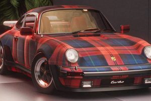 ฉลอง 50 ปี Porsche 911 Turbo การกลับมาของลายสก็อตในตำนาน