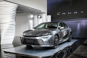 ใหม่ New Toyota Camry Hybrid 2024-2025 ราคา โตโยต้า คัมรี่ ไฮบริด ตารางผ่อน-ดาวน์