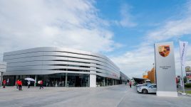 Porsche Centre Bangna / ศูนย์ ปอร์เช่ บางนา