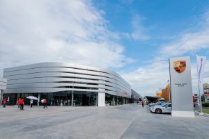 Porsche Centre Bangna / ศูนย์ ปอร์เช่ บางนา