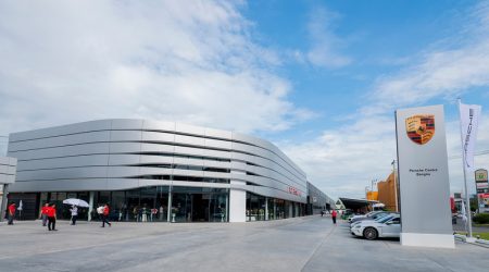 Porsche Centre Bangna / ศูนย์ ปอร์เช่ บางนา