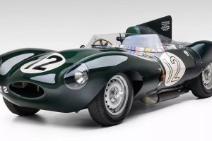 Jaguar D-Type คันนี้ที่ Stirling Moss เคยขับใน Le Mans กำลังจะถูกประมูล! อาจสูงถึง 290 ล้านบาท