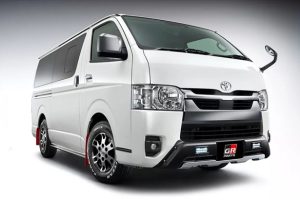 พี่ตู้สายสปอร์ต Toyota HiAce พร้อมชุดแต่งจาก GR Parts และ Modellista